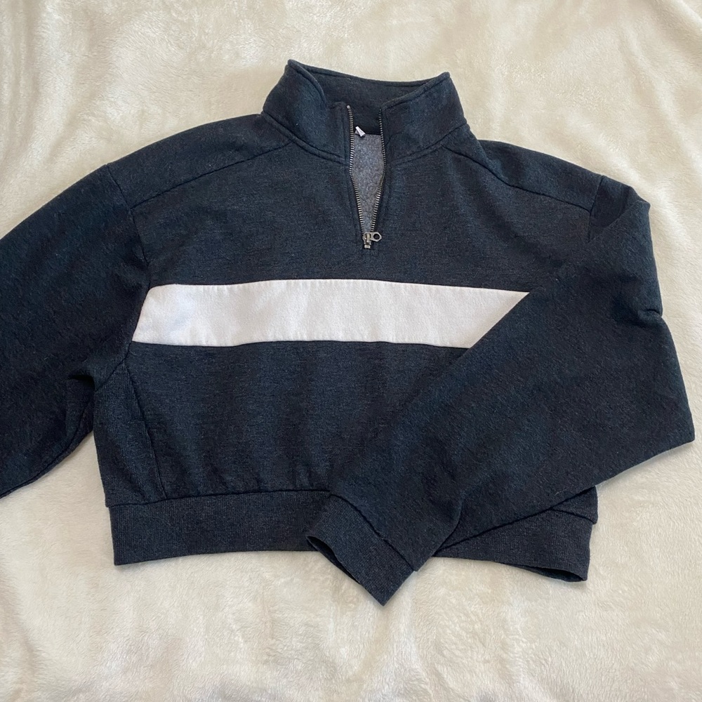 Cropped Retro Sweatshirt